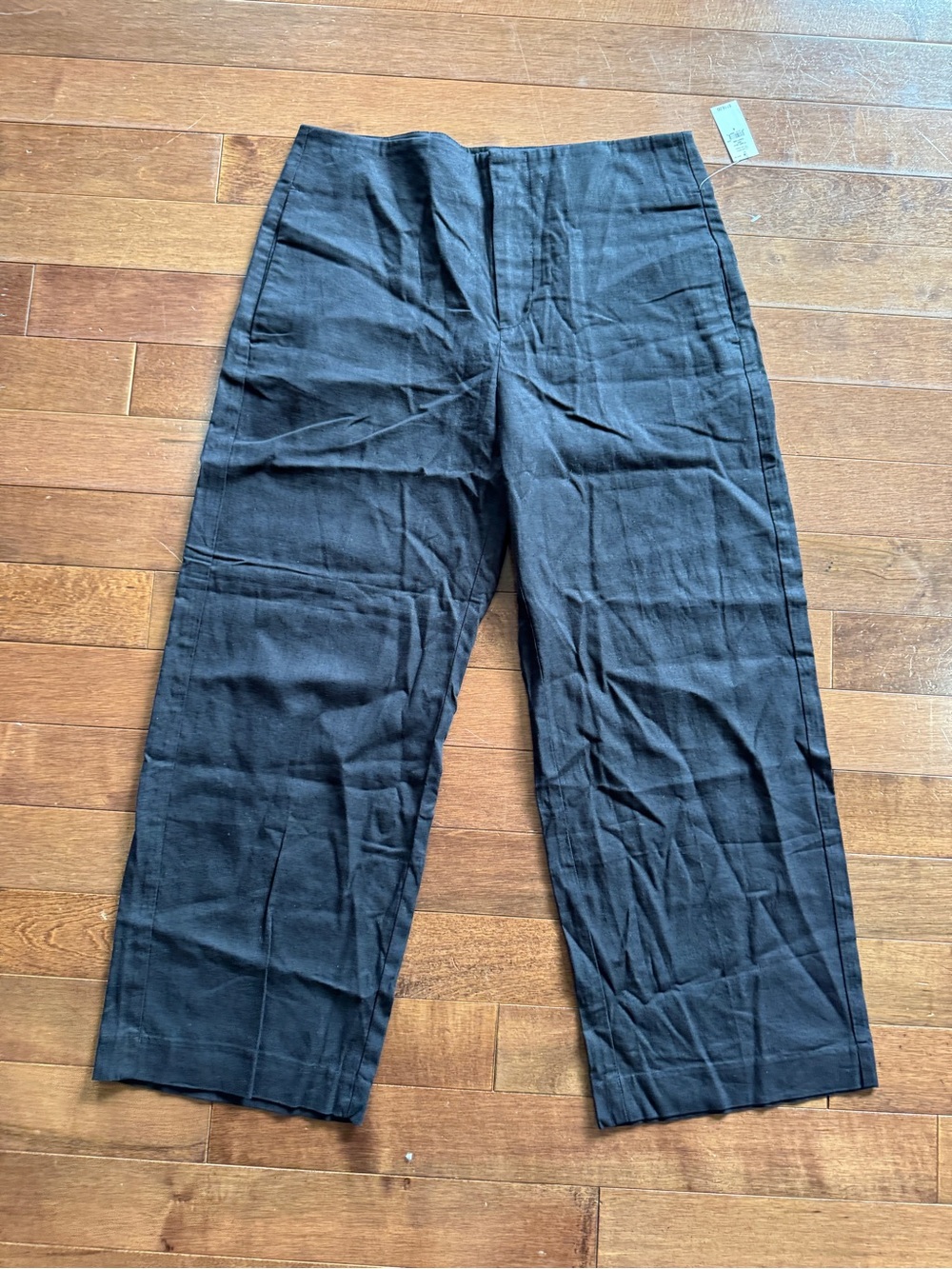Gap Polished  55% Linen Black Straight-Leg Pants